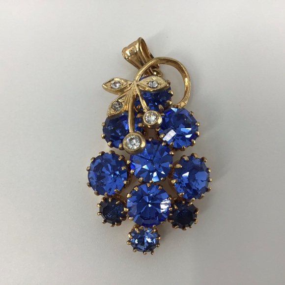Vintage Blue Rhinestone Grape Pendant - Picture 1 of 8